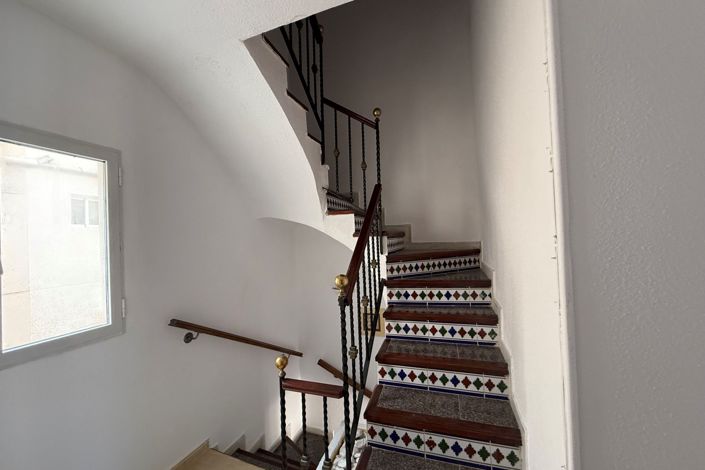 Image No.22-2 Bed Townhouse for sale