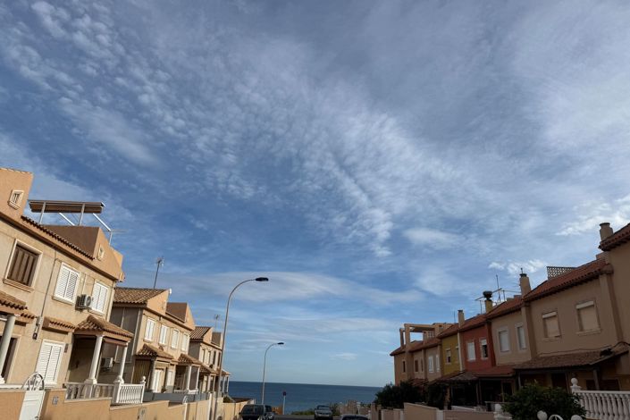 Image No.27-2 Bed Townhouse for sale