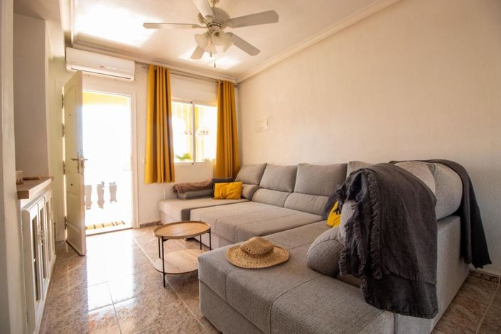 Image No.9-2 Bed Townhouse for sale