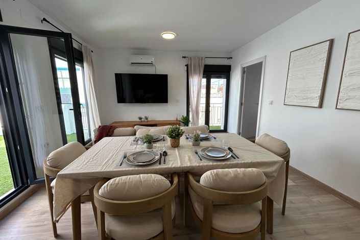 Image No.10-4 Bed Townhouse for sale