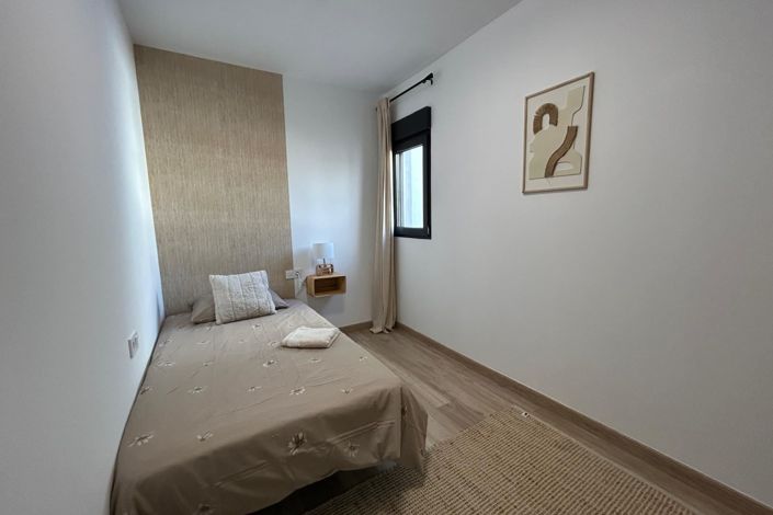 Image No.29-4 Bed Townhouse for sale