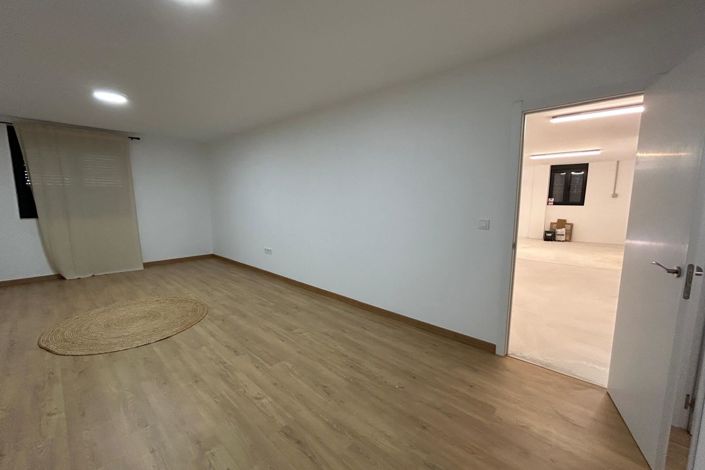 Image No.40-4 Bed Townhouse for sale