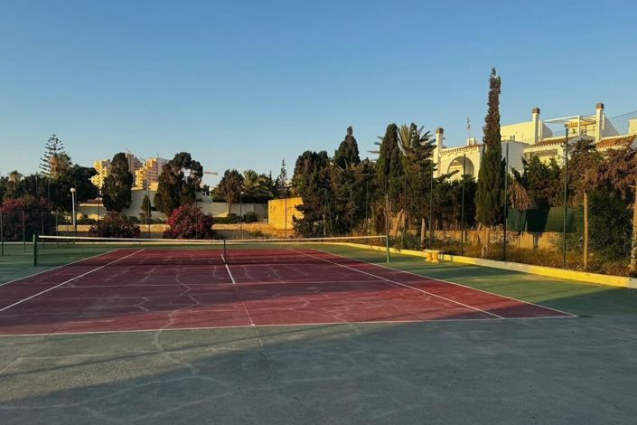 Image No.12-3 Bed Apartment for sale