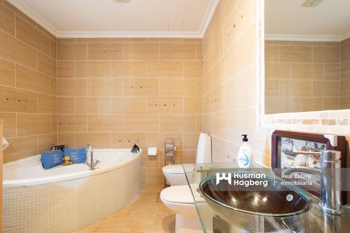 Image No.26-6 Bed Villa for sale