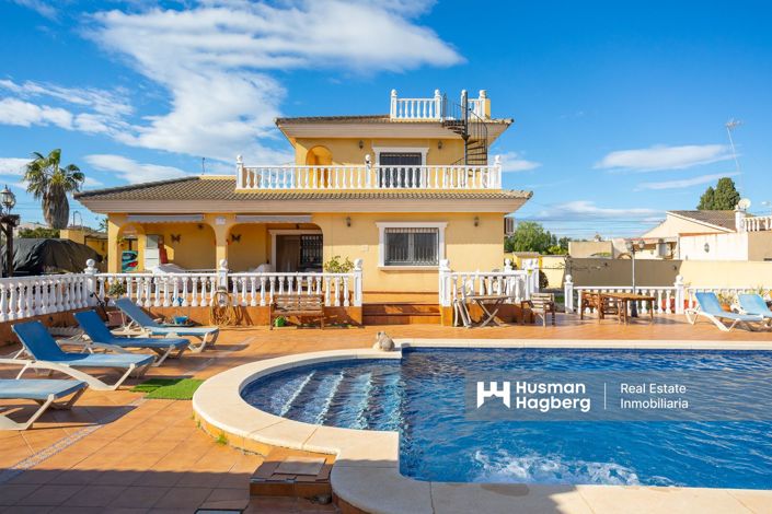 Image No.3-6 Bed Villa for sale