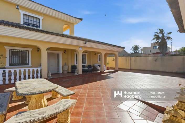 Image No.6-6 Bed Villa for sale