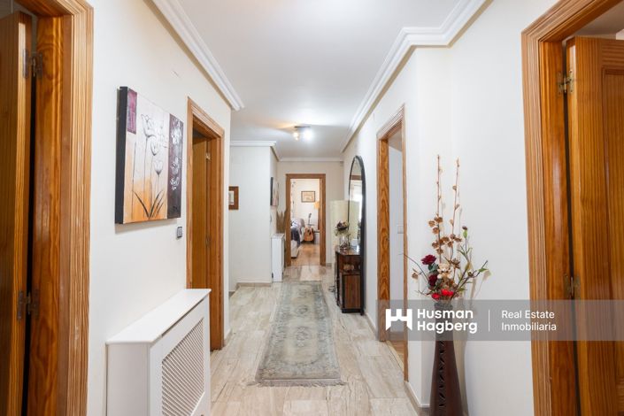 Image No.9-6 Bed Villa for sale