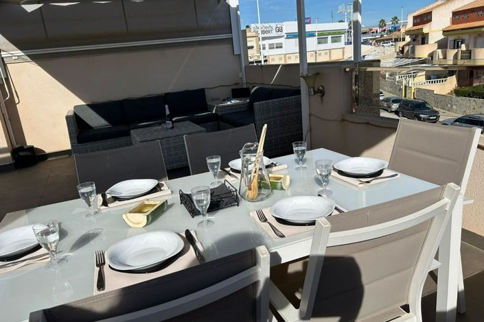 Image No.25-2 Bed Apartment for sale