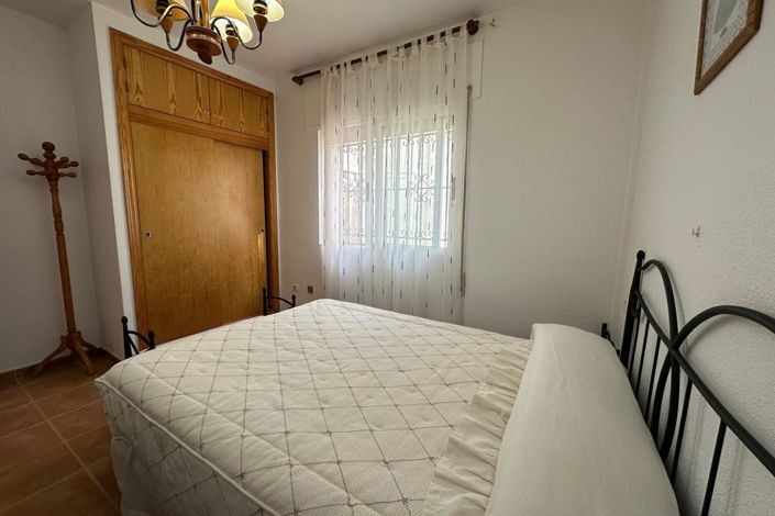 Image No.11-4 Bed Townhouse for sale