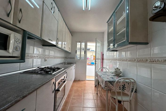 Image No.15-4 Bed Townhouse for sale