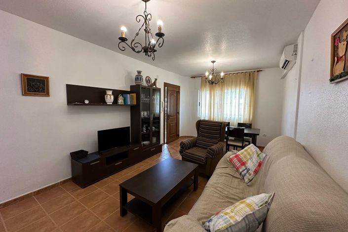 Image No.22-4 Bed Townhouse for sale