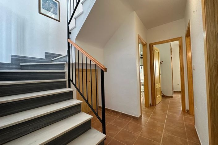 Image No.23-4 Bed Townhouse for sale