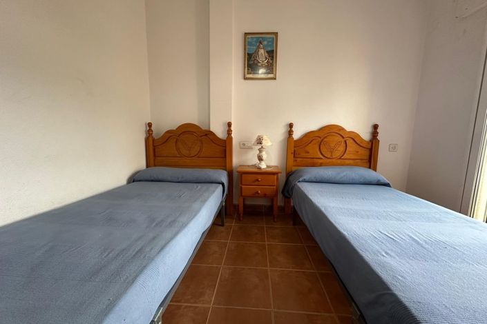 Image No.6-4 Bed Townhouse for sale