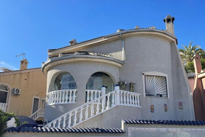 Image No.19-3 Bed Villa for sale