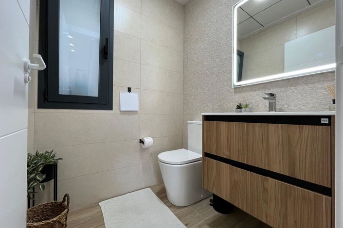 Image No.16-3 Bed Townhouse for sale