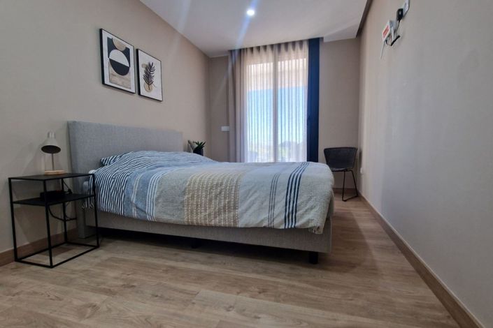 Image No.17-3 Bed Townhouse for sale