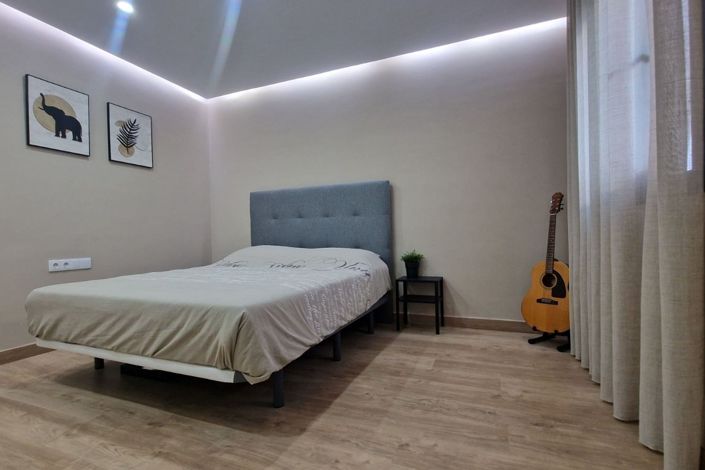 Image No.18-3 Bed Townhouse for sale