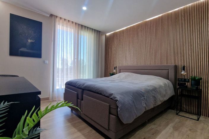 Image No.19-3 Bed Townhouse for sale