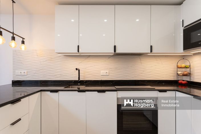 Image No.12-3 Bed Apartment for sale