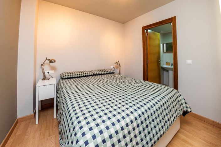 Image No.20-2 Bed Apartment for sale