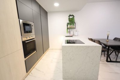 med5nr6r53358cnc6wl76-2820x1880