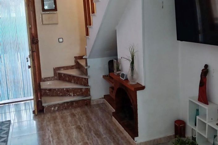 Image No.23-2 Bed Townhouse for sale