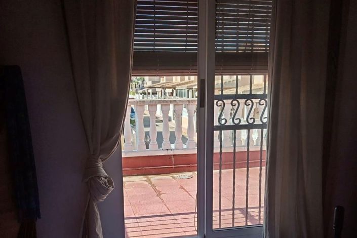 Image No.29-2 Bed Townhouse for sale