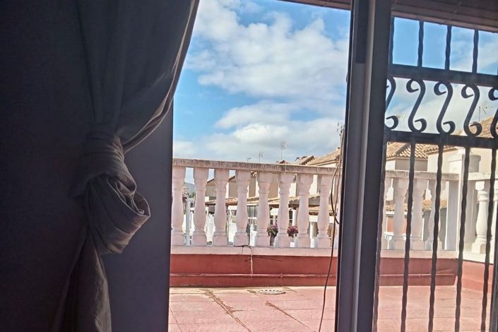 Image No.7-2 Bed Townhouse for sale