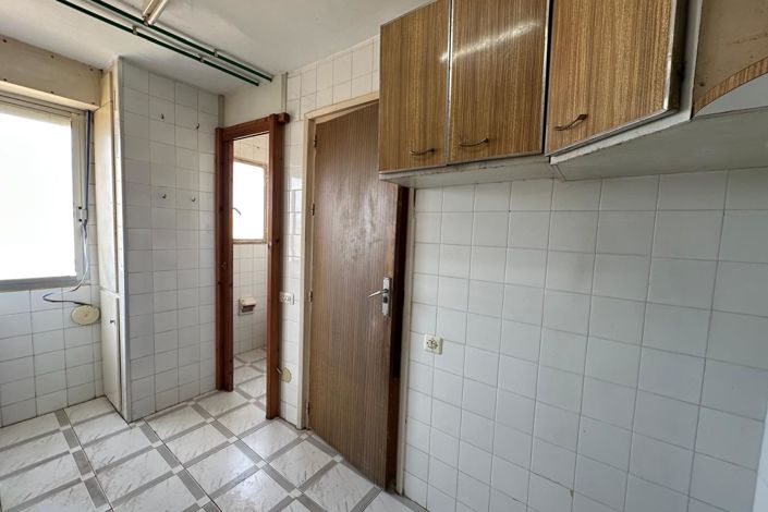 Image No.14-3 Bed Apartment for sale