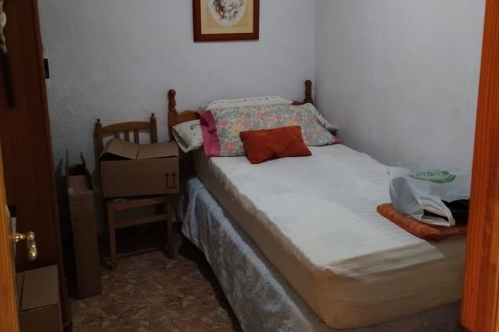 Image No.14-3 Bed Apartment for sale