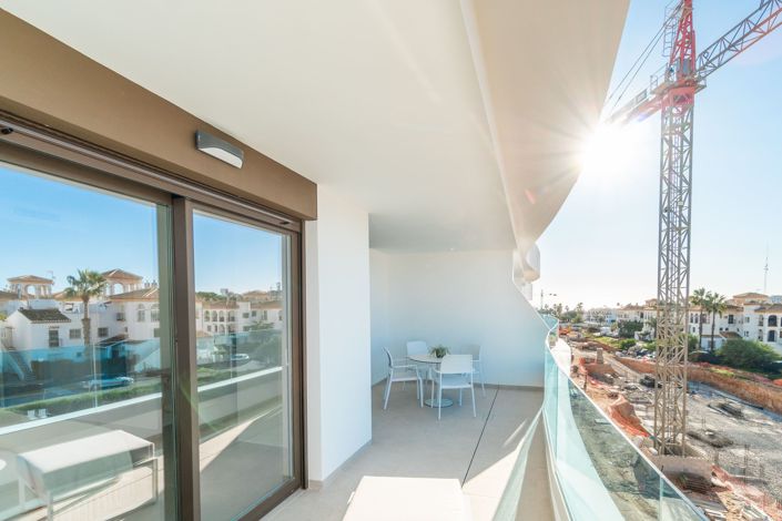 Image No.18-2 Bed Apartment for sale