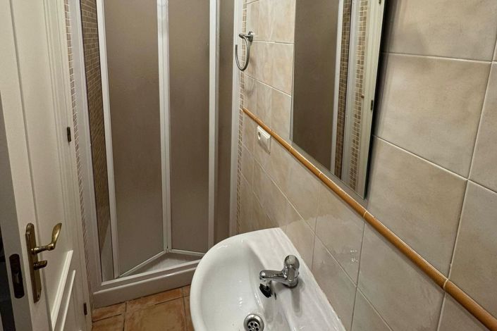 Image No.11-3 Bed Townhouse for sale