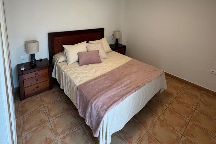 Image No.13-3 Bed Townhouse for sale