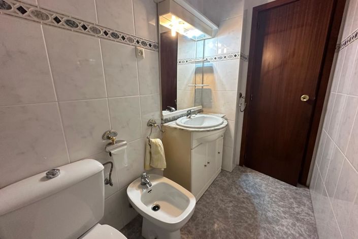 Image No.11-3 Bed Apartment for sale