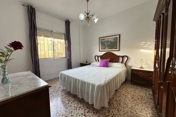 Image No.22-3 Bed Apartment for sale