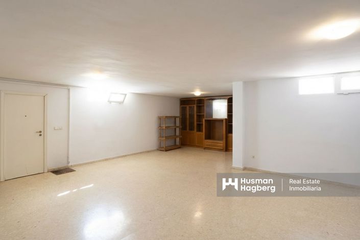 Image No.41-4 Bed Villa for sale