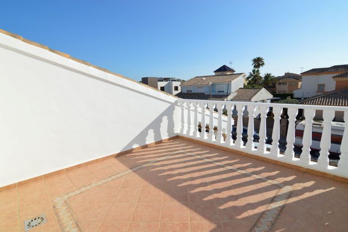 Image No.44-4 Bed Villa for sale