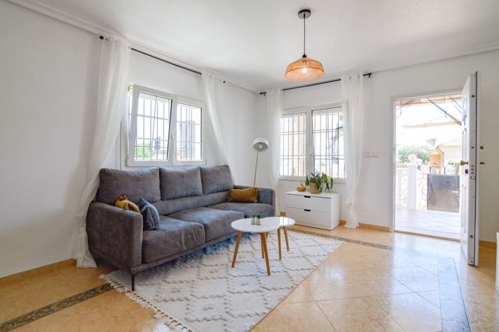 Image No.5-4 Bed Villa for sale