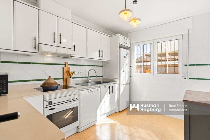 Image No.8-4 Bed Villa for sale