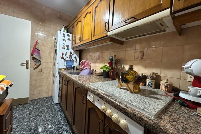 Image No.12-2 Bed Apartment for sale