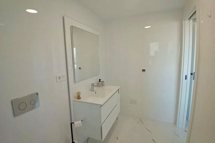 Image No.14-2 Bed Apartment for sale