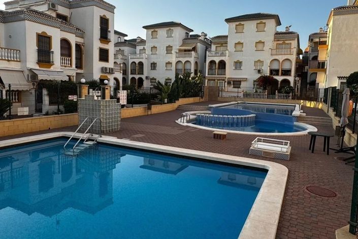 Image No.3-3 Bed Apartment for sale