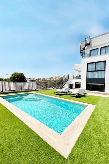 Image No.5-6 Bed Villa for sale