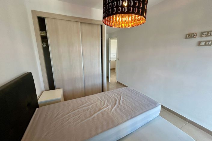 Image No.20-2 Bed Apartment for sale