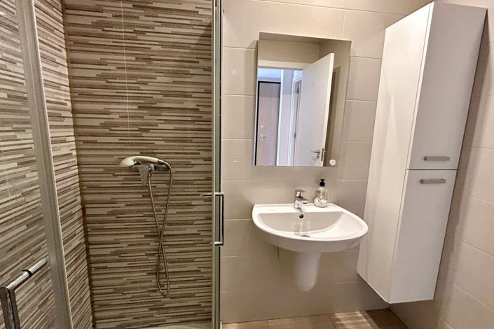 Image No.30-2 Bed Apartment for sale