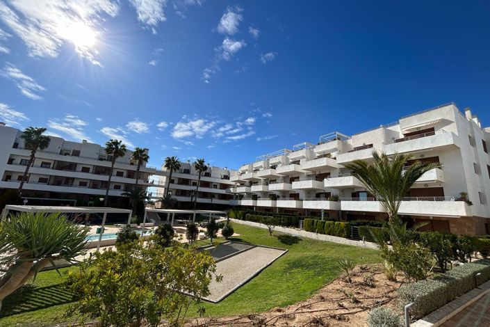 Image No.9-2 Bed Apartment for sale