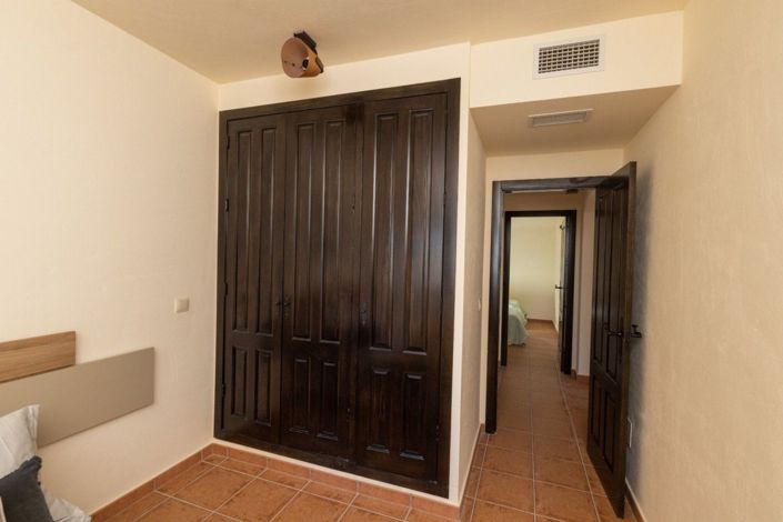 Image No.34-2 Bed Townhouse for sale