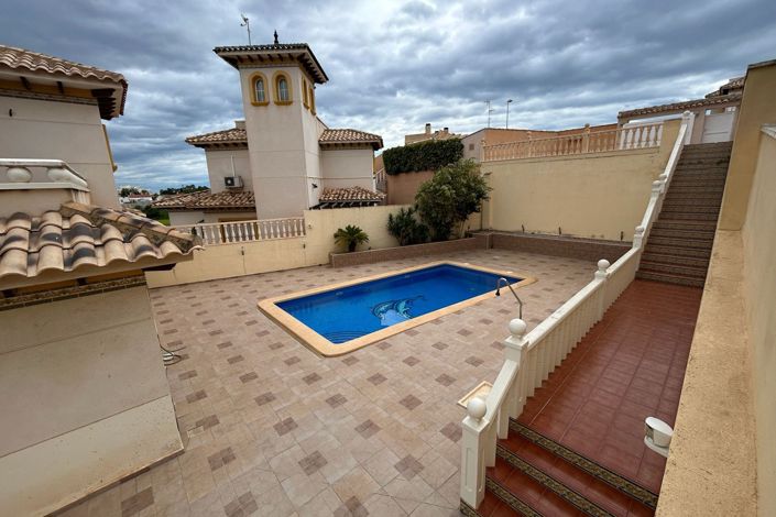 Image No.30-2 Bed Apartment for sale