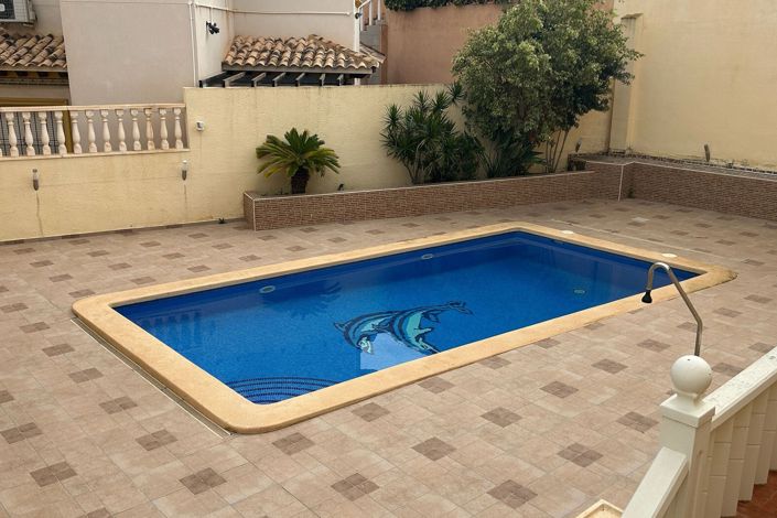 Image No.31-2 Bed Apartment for sale