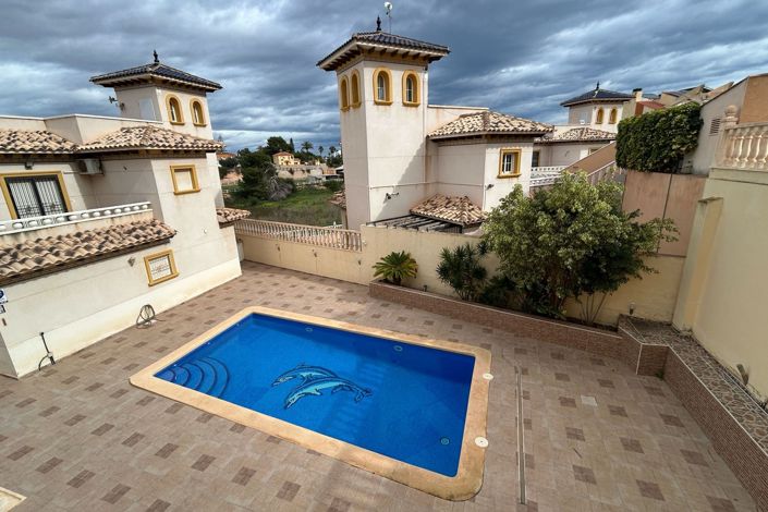 Image No.32-2 Bed Apartment for sale